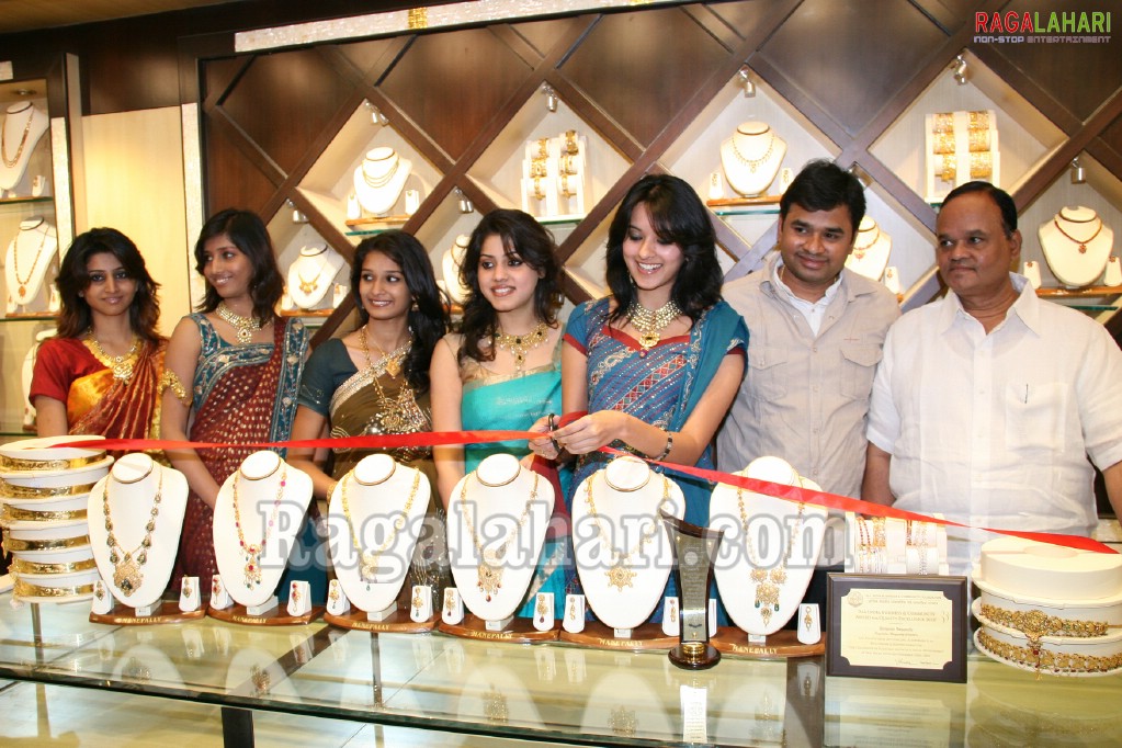 Bridal Collection Launch at Manepally Jewellers, Hyd