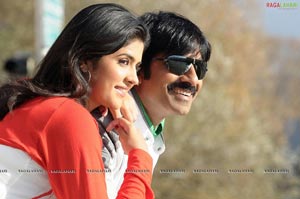 Ravi Teja, Richa Gangopadhyay, Deeksha Seth