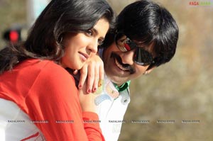 Ravi Teja, Richa Gangopadhyay, Deeksha Seth