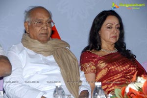 Akkineni Nageswara Rao National Award 2011 Presented to Hema Malini