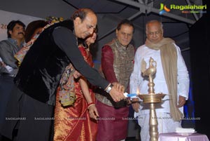 Akkineni Nageswara Rao National Award 2011 Presented to Hema Malini