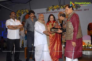 Akkineni Nageswara Rao National Award 2011 Presented to Hema Malini