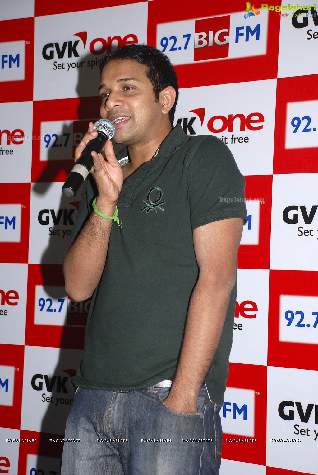 Sing with Karthik at GVK One Mall, Hyd
