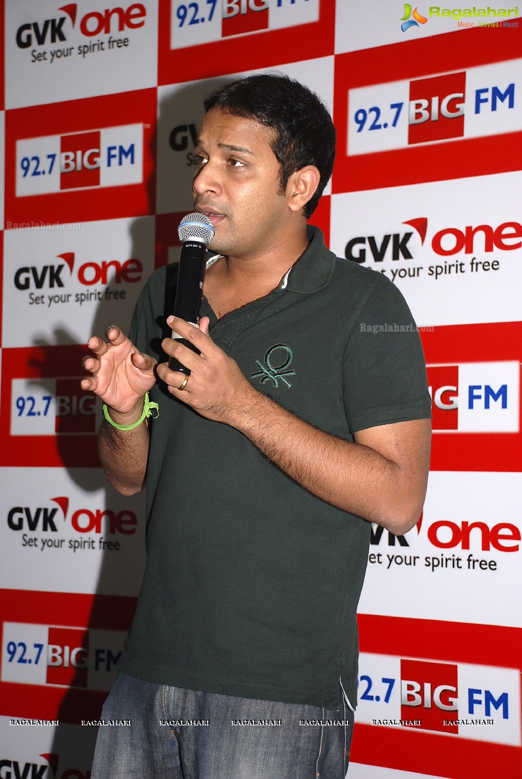 Sing with Karthik at GVK One Mall, Hyd