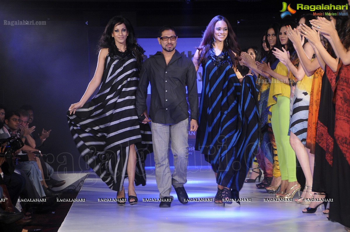 Hyderabad International Fashion Week 2011 (Day 4)