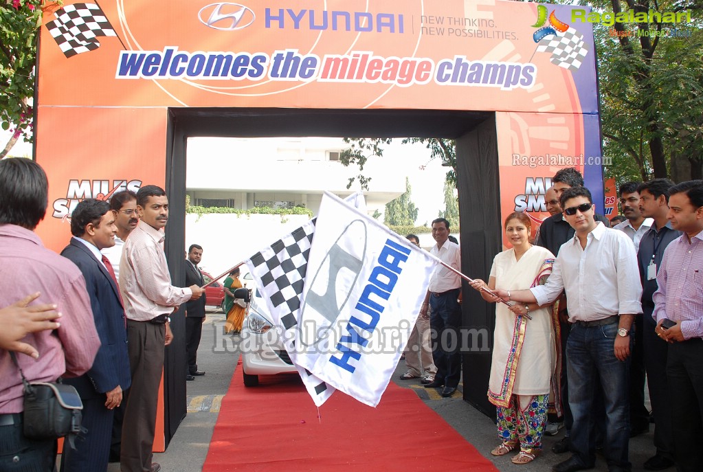 Hyundai organizes 'Miles & Smiles Rally 2011' in Hyderabad