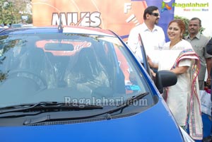 Hyundai organizes 'Miles & Smiles Rally 2011' in Hyderabad