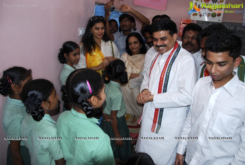 Nadendla Manohar Launches 1st Model School