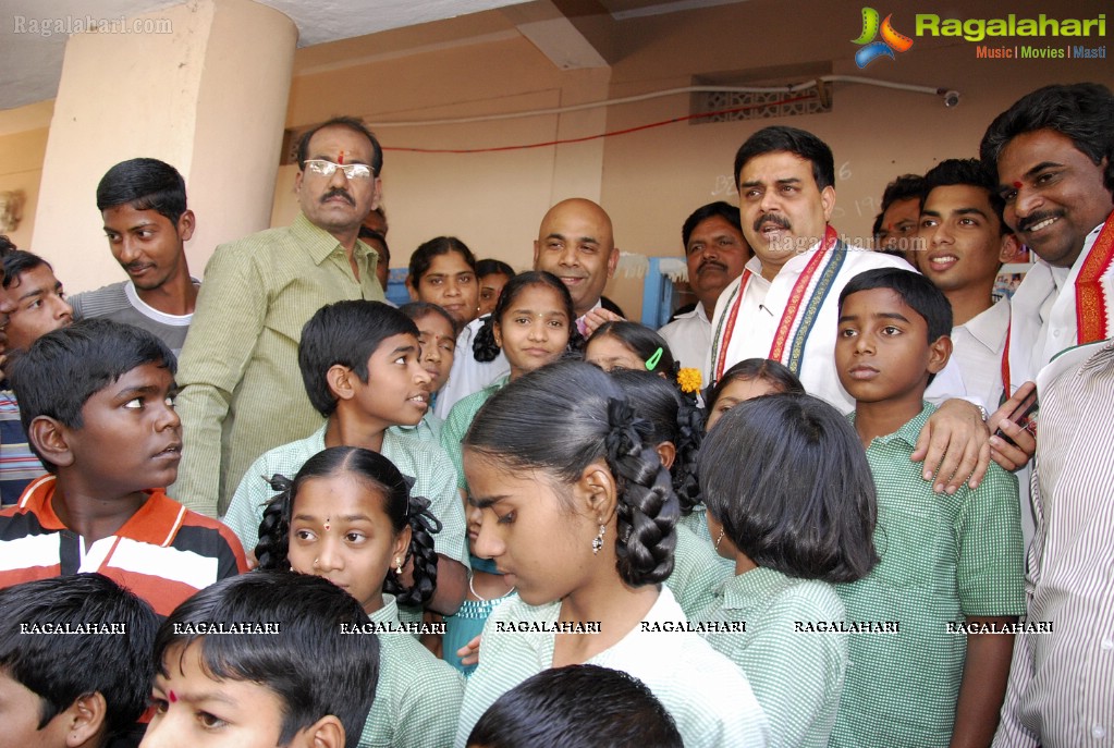 Nadendla Manohar Launches 1st Model School