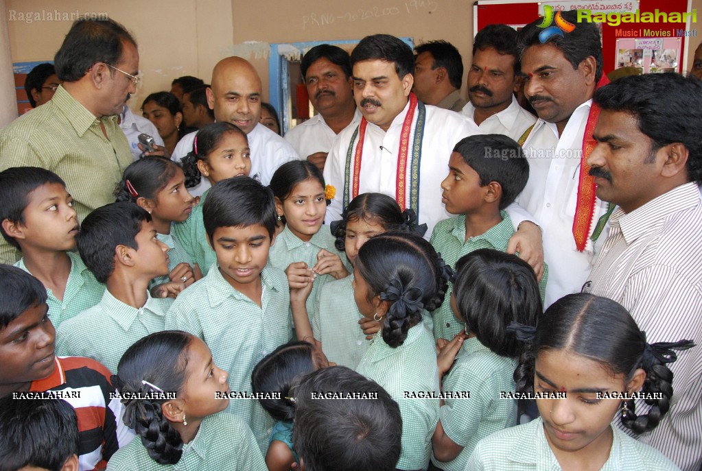 Nadendla Manohar Launches 1st Model School