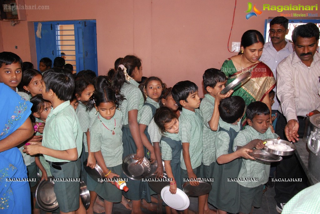 Nadendla Manohar Launches 1st Model School