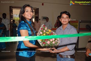 Rashmi Gautham Launches Silk of India Expo 2011