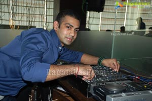 Why This Kolaveri Di-The DJ Rishabh House Mix