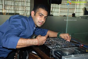 Why This Kolaveri Di-The DJ Rishabh House Mix