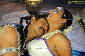 Jagapathi Babu, Priyamani, Kick Shyam