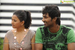 Varun Sandesh, Preethika Rao, Swetha Basu Prasad