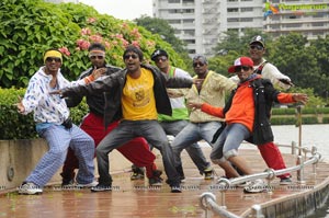 Varun Sandesh, Preethika Rao, Swetha Basu Prasad