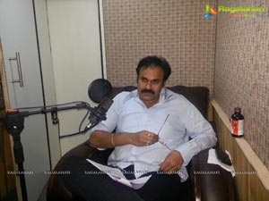 Nagababu dubbing for Pizza