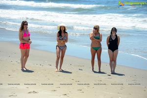 Hot American Beach Girls