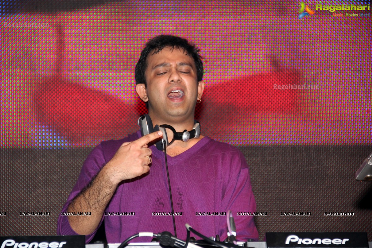 31-12 New Year Party With DJ Piyush at N Convention, Hyderabad