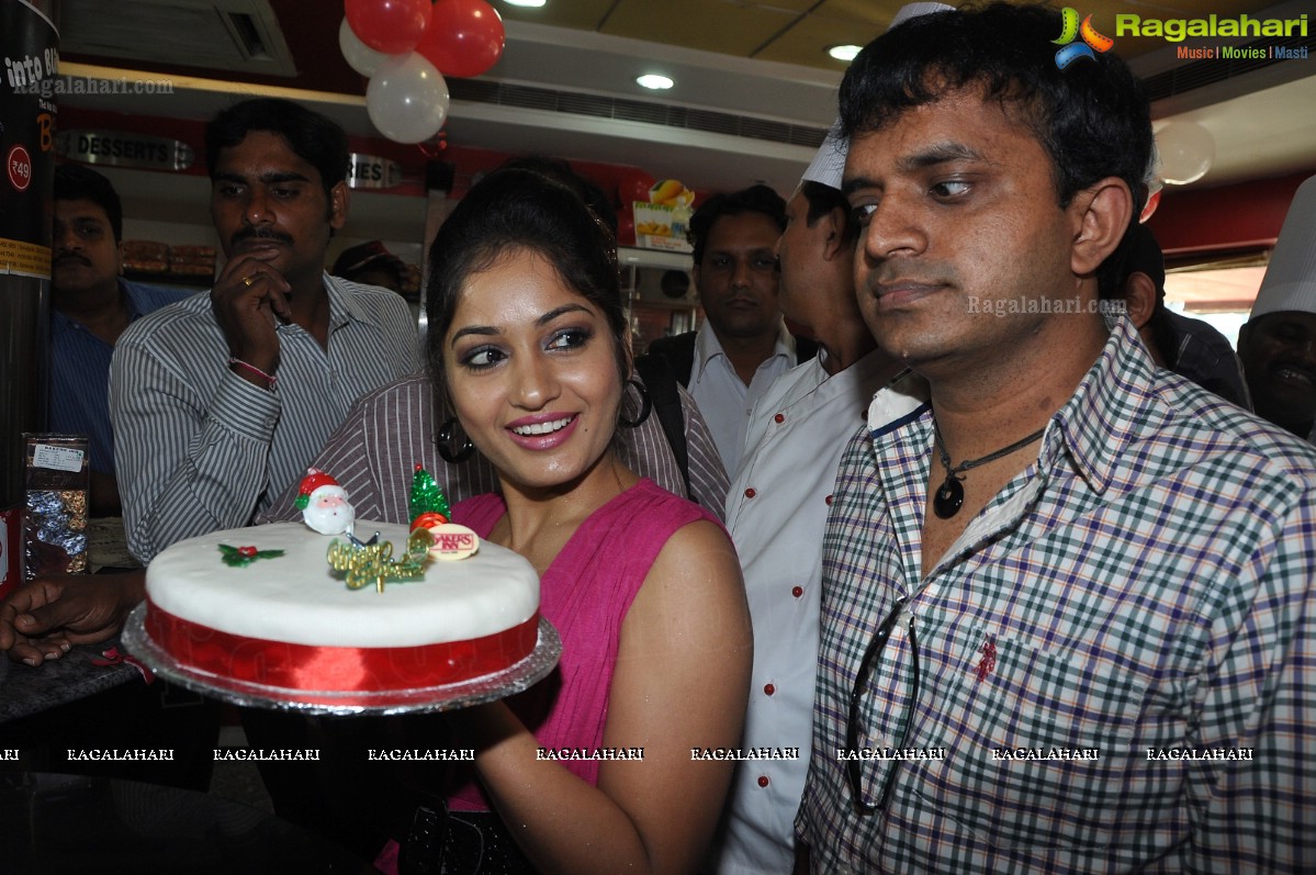 Madhavilatha at Bakers Inn, Hyderabad