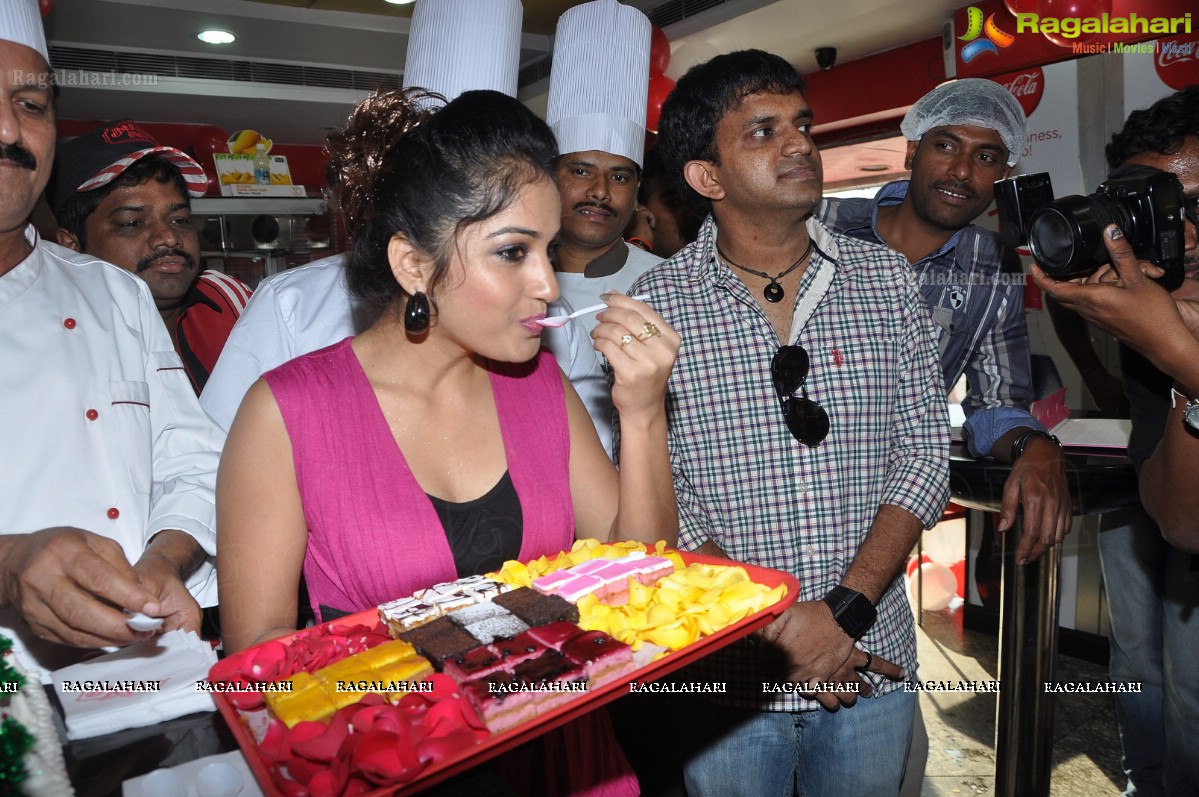 Madhavilatha at Bakers Inn, Hyderabad