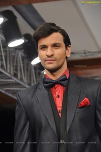 Blenders Pride Hyderabad International Fashion Week 2012