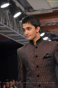 Blenders Pride Hyderabad International Fashion Week 2012