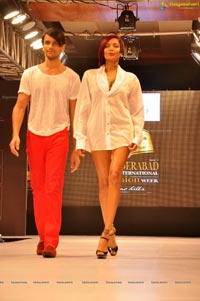 Blenders Pride Hyderabad International Fashion Week 2012