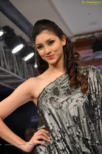 Blenders Pride Hyderabad International Fashion Week 2012