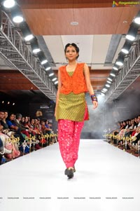 Blenders Pride Hyderabad International Fashion Week 2012