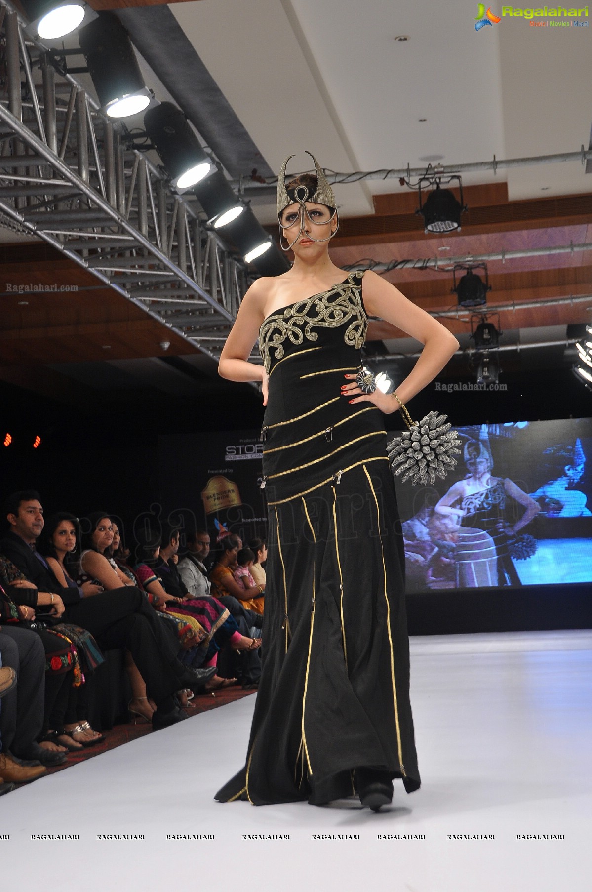 Blenders Pride Hyderabad International Fashion Week 2012 (Day 4)