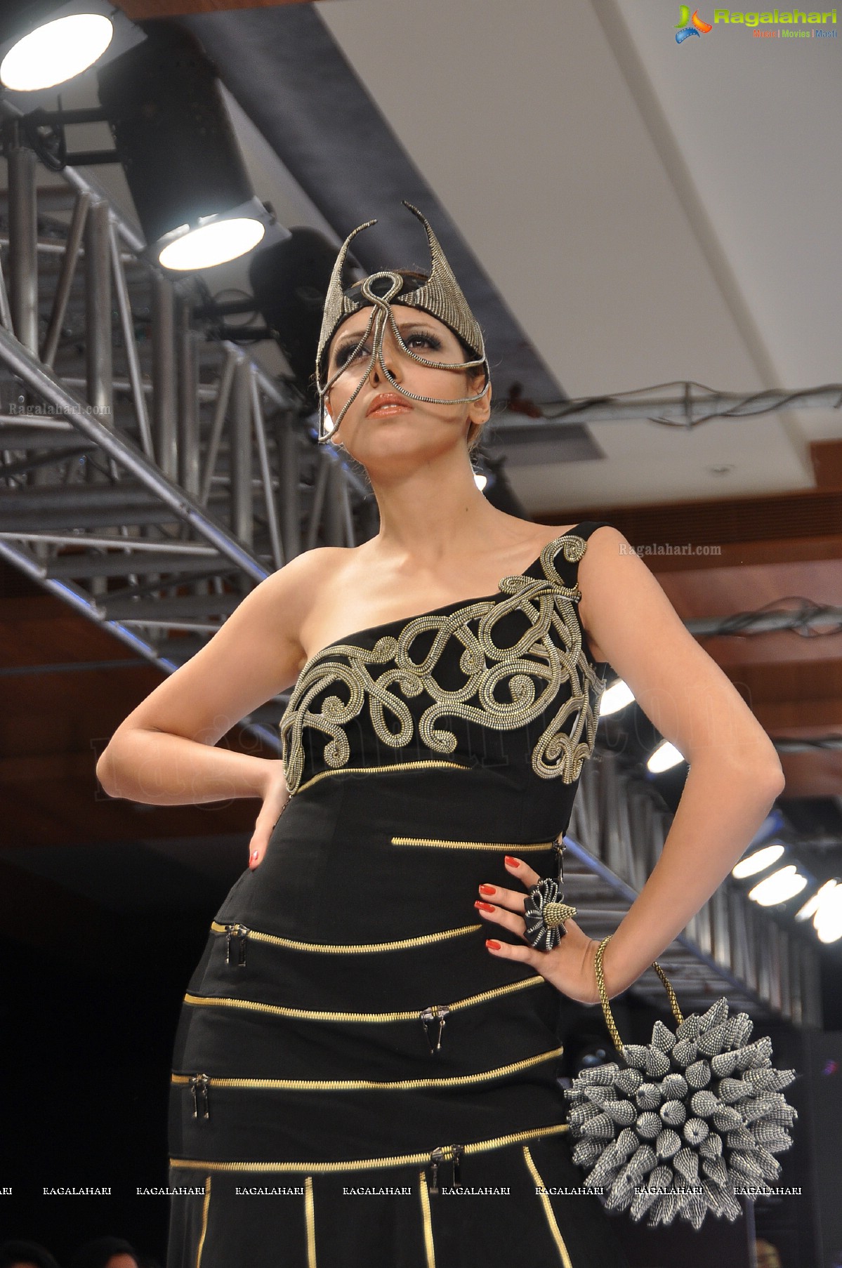 Blenders Pride Hyderabad International Fashion Week 2012 (Day 4)