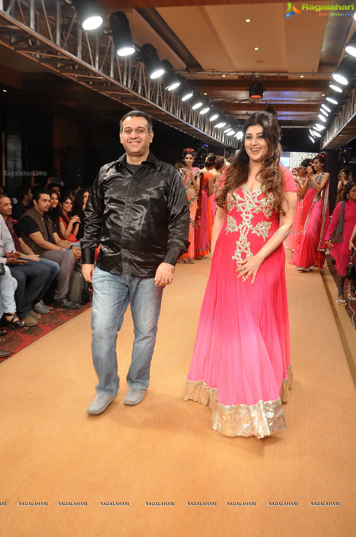 Blenders Pride Hyderabad International Fashion Week 2012 (Day 4)