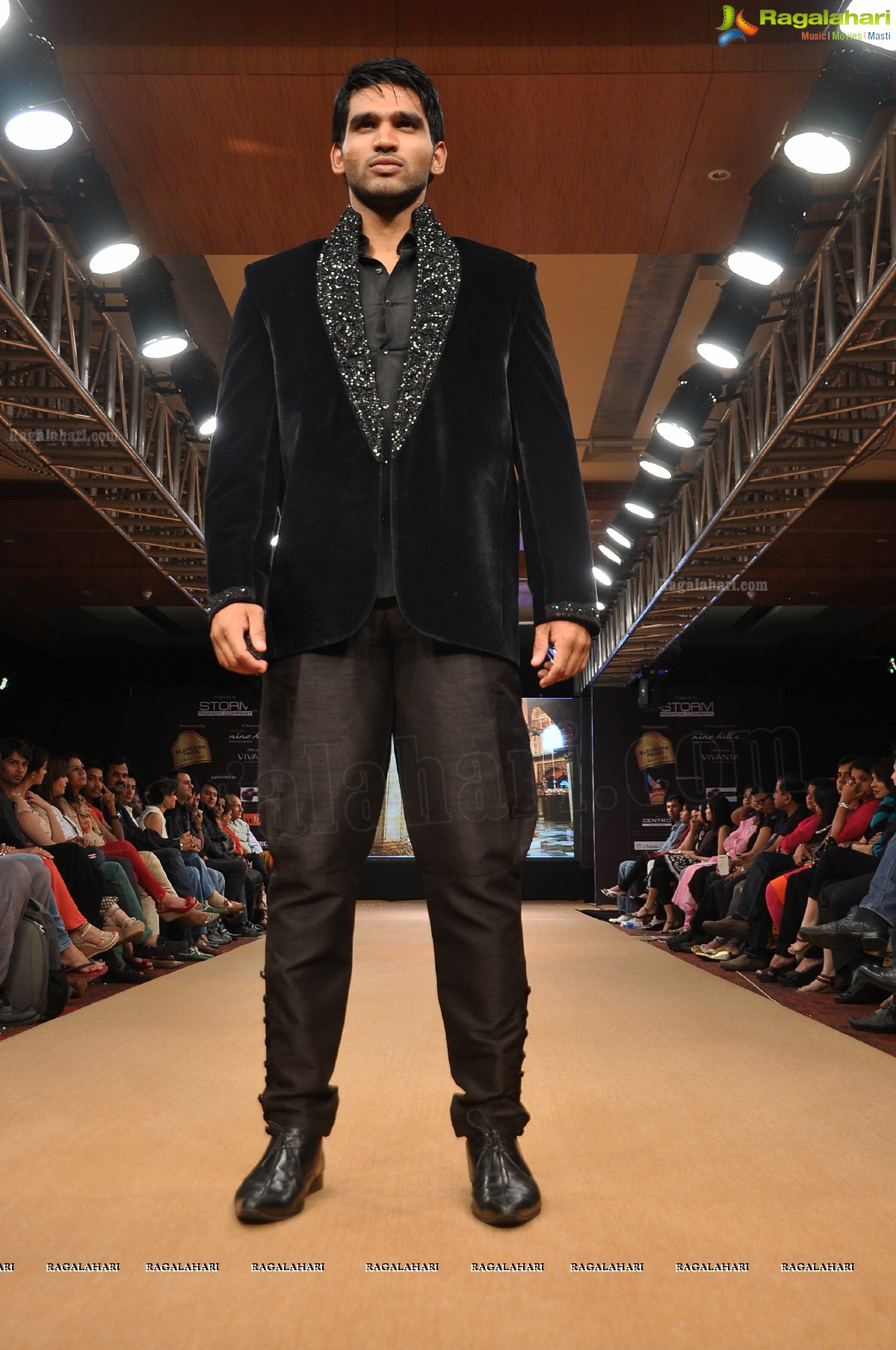 Blenders Pride Hyderabad International Fashion Week 2012 (Day 4)