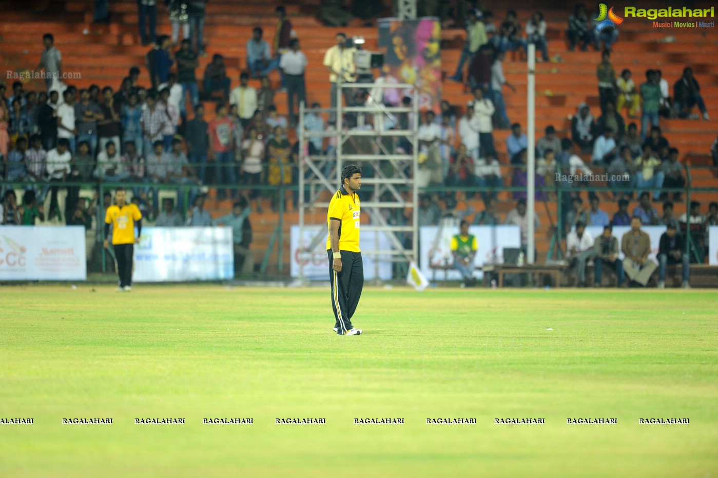 Crescent  Cricket Cup 2012 (High Resolution)