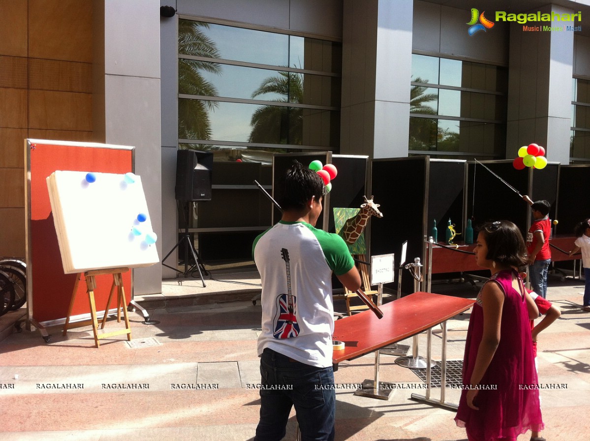 Novotel's Christmas Kids Carnival Brunch at The Square, Hyderabad
