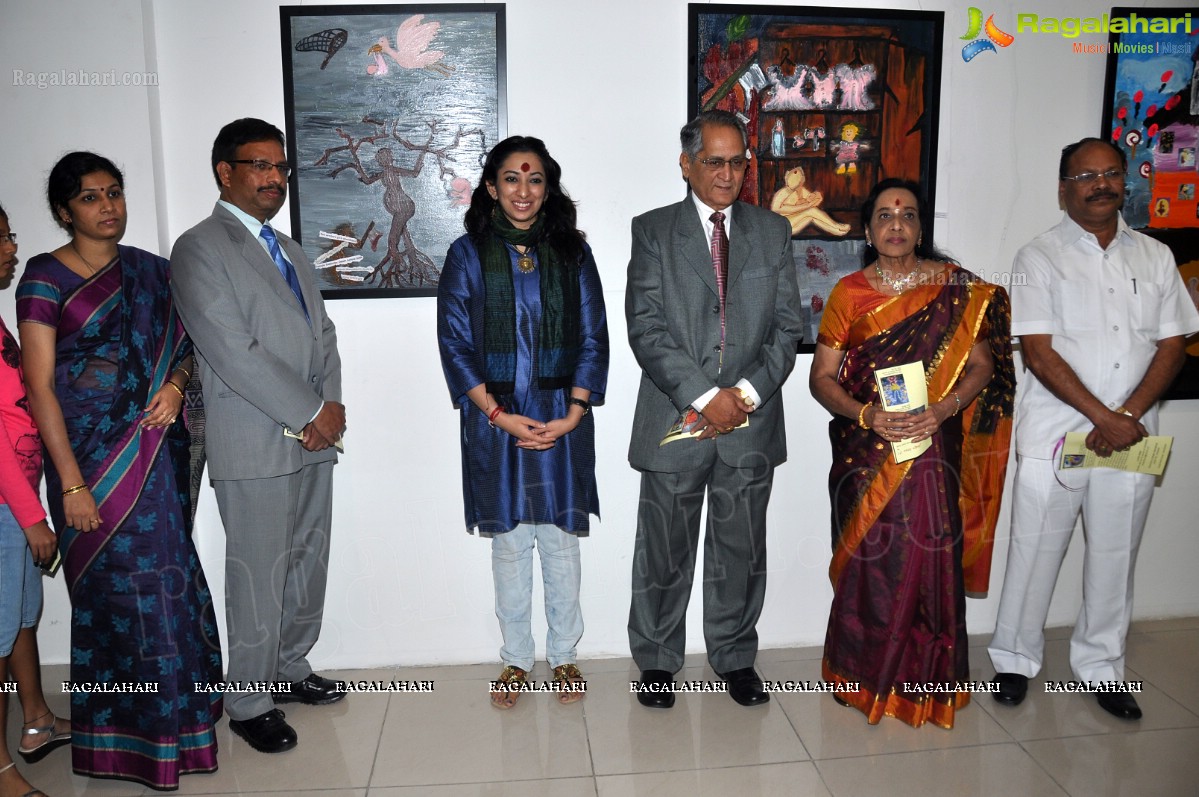 Sravanthi Juluri's 'Jaago Stree Art Gallery' at State Art Gallery, Hyderabad