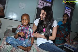 Kajal Agarwal MNJ Cancer Hospital