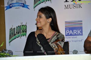 Khiladi 786 Akshay Kumar Asin Promotions