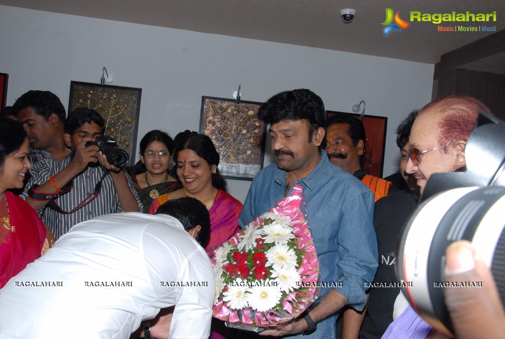 Superstar Krishna launches Mayura House, Hyderabad