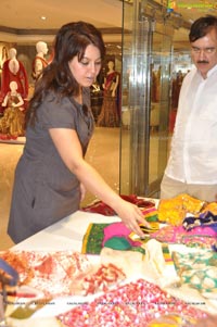 Mahima Chaudhary Neerus Emporio