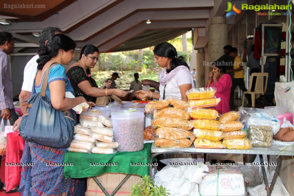 National Silk Expo at Satya Sai Nigamagamam, Hyderabad