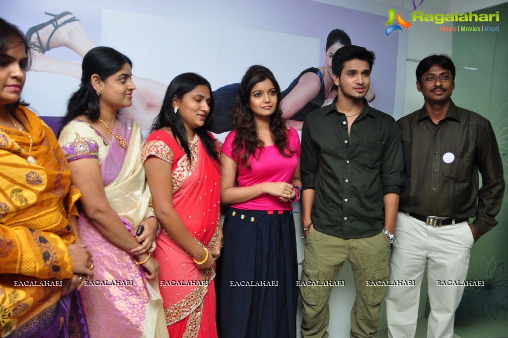 Colors Swathi & Nikhil Siddharth inaugurates Naturals Family Salon & Spa at Secunderabad