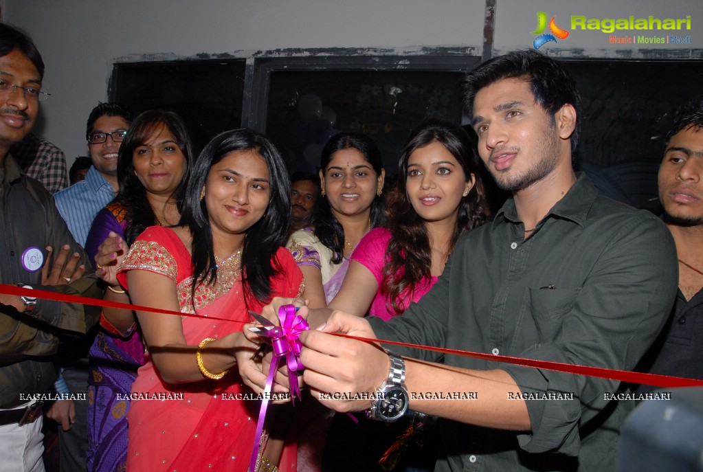 Colors Swathi & Nikhil Siddharth inaugurates Naturals Family Salon & Spa at Secunderabad