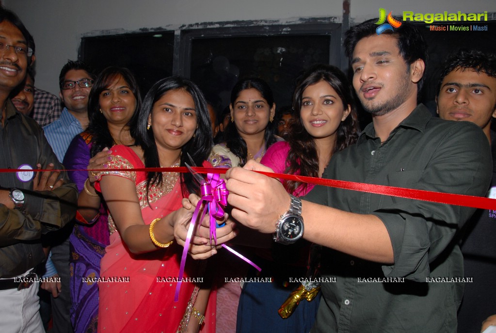 Colors Swathi & Nikhil Siddharth inaugurates Naturals Family Salon & Spa at Secunderabad