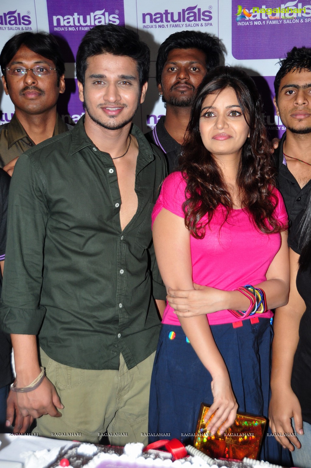 Colors Swathi & Nikhil Siddharth inaugurates Naturals Family Salon & Spa at Secunderabad