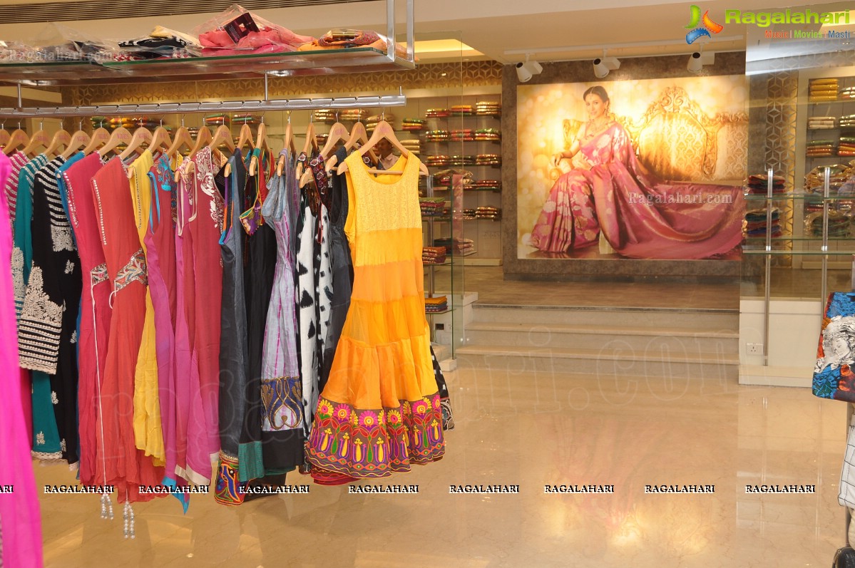 Neeru's Emporio Launch, Hyderabad