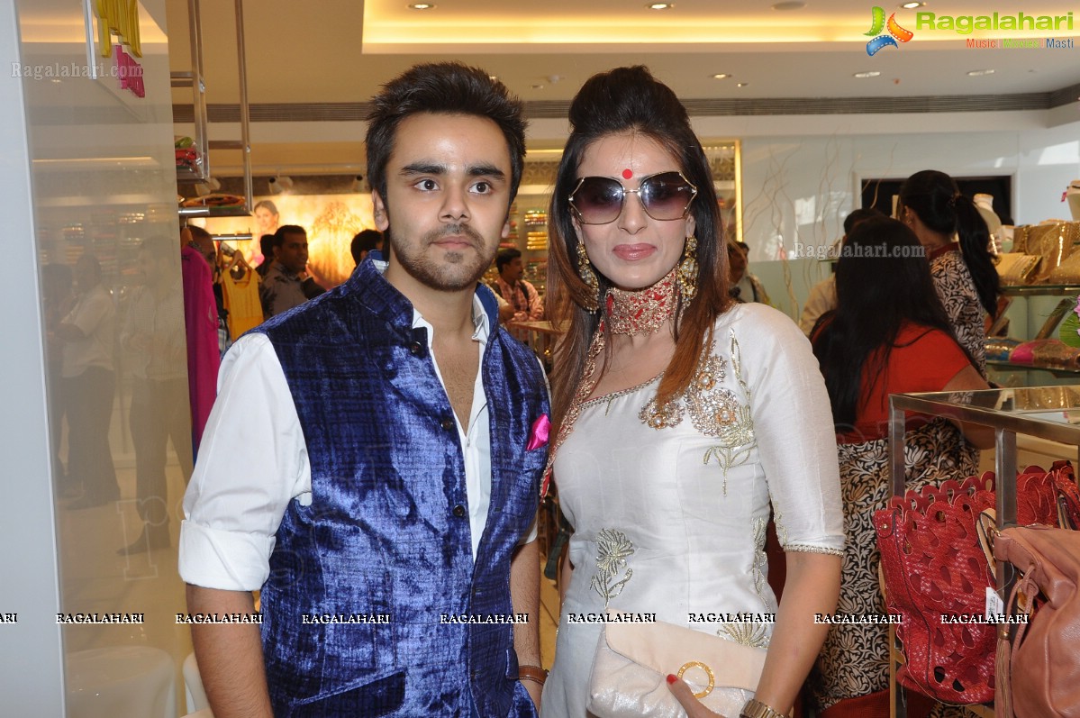 Neeru's Emporio Launch, Hyderabad