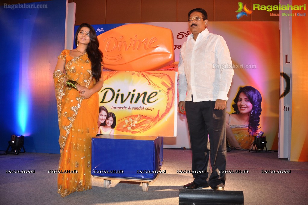 Sneha launches Divine Soap, Hyderabad